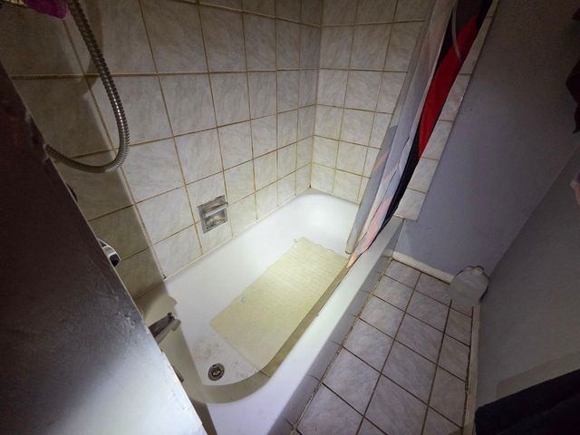 221 E 138th Street, Dolton, IL 60419