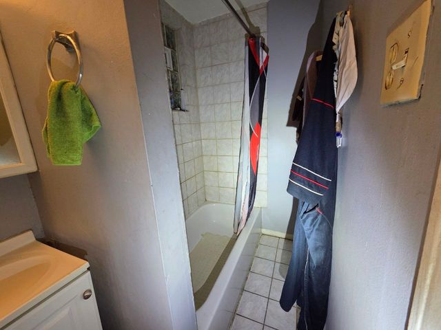 221 E 138th Street, Dolton, IL 60419