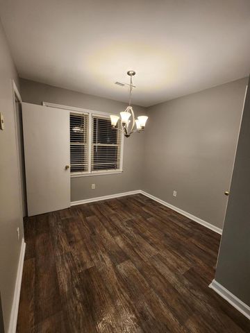 8735 Plantation Ct Drive, North Charleston, SC 29406