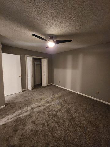 8735 Plantation Ct Drive, North Charleston, SC 29406