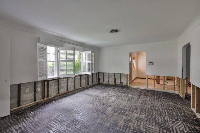 456 RAFAEL BOULEVARD NE, St Petersburg, FL 33704