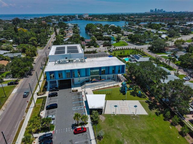 456 RAFAEL BOULEVARD NE, St Petersburg, FL 33704