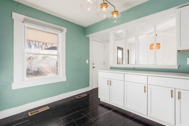 1195 Huntly Drive, Columbus, OH 43227