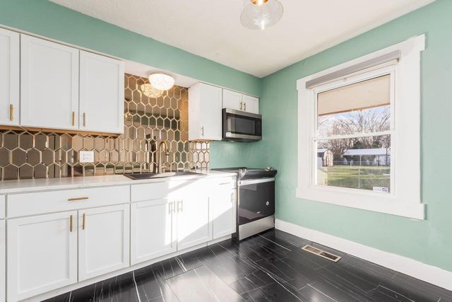 1195 Huntly Drive, Columbus, OH 43227