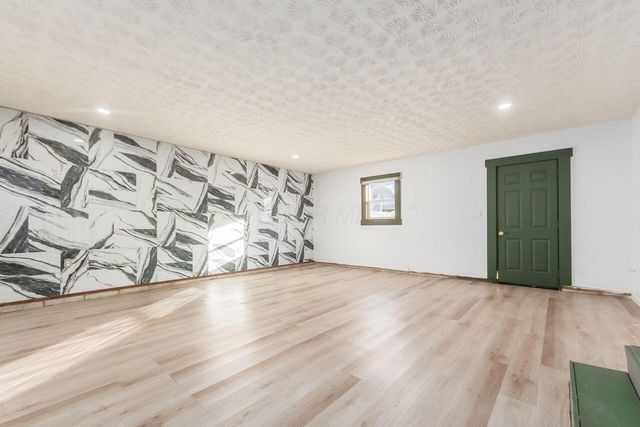 1195 Huntly Drive, Columbus, OH 43227