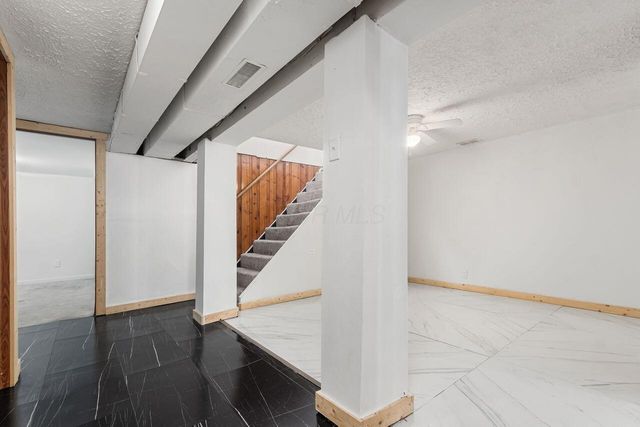 1195 Huntly Drive, Columbus, OH 43227