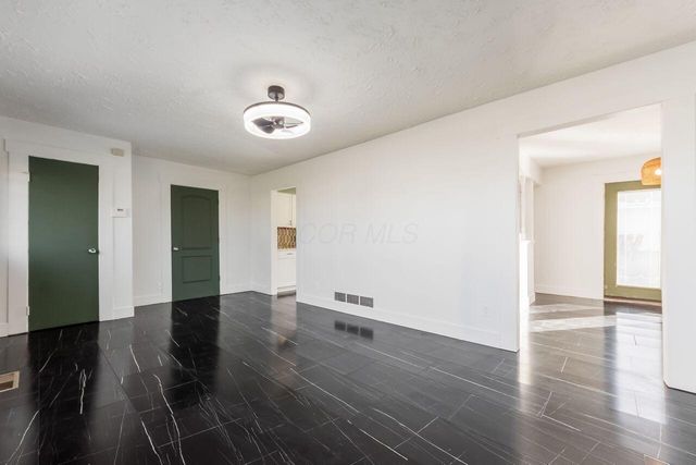 1195 Huntly Drive, Columbus, OH 43227