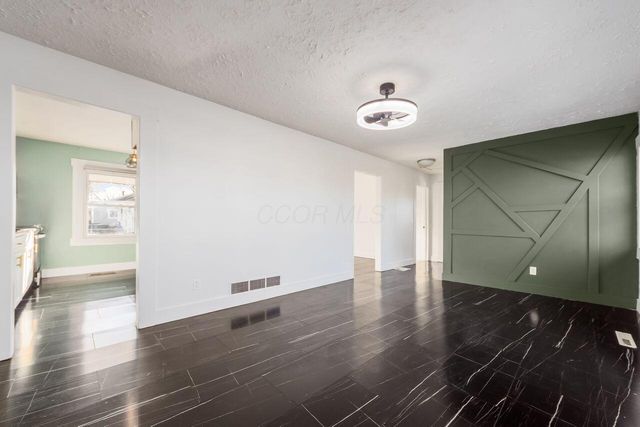 1195 Huntly Drive, Columbus, OH 43227