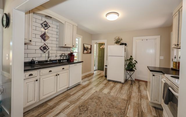 28 Spring Street, Hinsdale, NH 03451