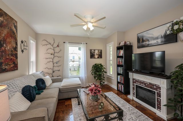 28 Spring Street, Hinsdale, NH 03451