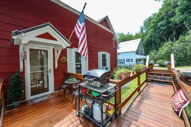 28 Spring Street, Hinsdale, NH 03451