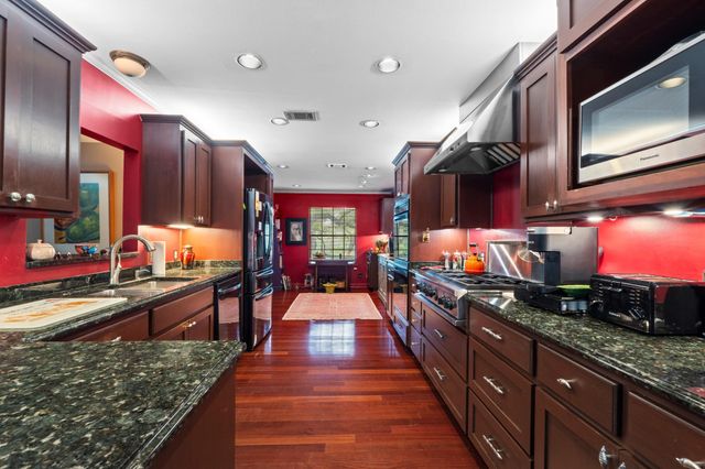 2606 Deerfoot TRL, Austin, TX 78704