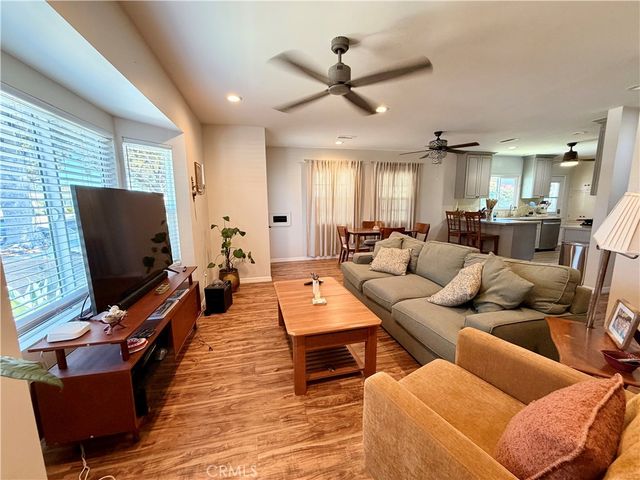 3069 Magnolia, Long Beach, CA 90806