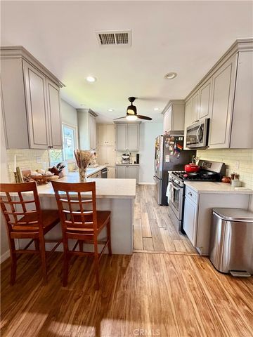 3069 Magnolia, Long Beach, CA 90806