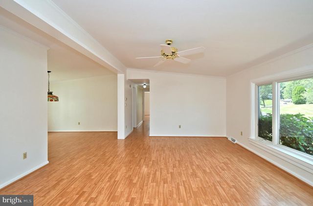 75 WOOD HOLLOW DR, Harleysville, PA 19438