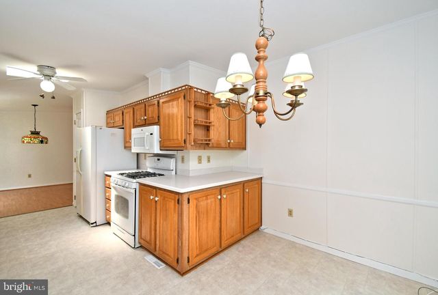75 WOOD HOLLOW DR, Harleysville, PA 19438