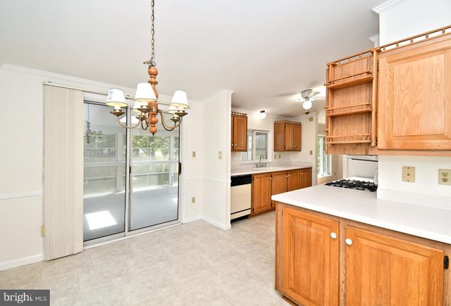 75 WOOD HOLLOW DR, Harleysville, PA 19438