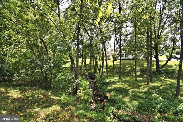 75 WOOD HOLLOW DR, Harleysville, PA 19438