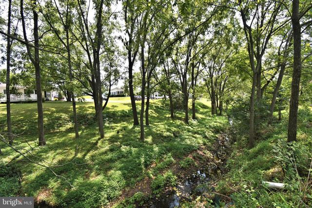 75 WOOD HOLLOW DR, Harleysville, PA 19438