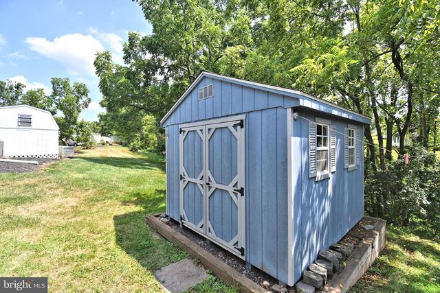 75 WOOD HOLLOW DR, Harleysville, PA 19438