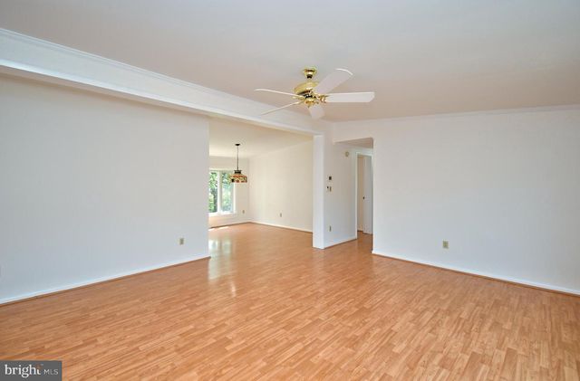 75 WOOD HOLLOW DR, Harleysville, PA 19438