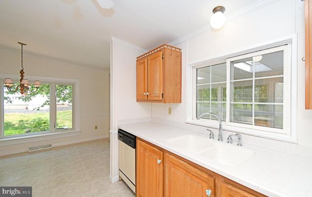 75 WOOD HOLLOW DR, Harleysville, PA 19438