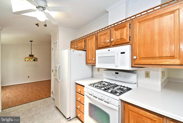 75 WOOD HOLLOW DR, Harleysville, PA 19438