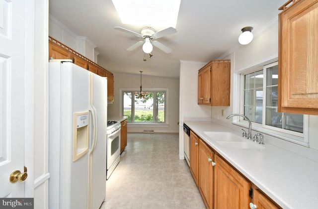 75 WOOD HOLLOW DR, Harleysville, PA 19438