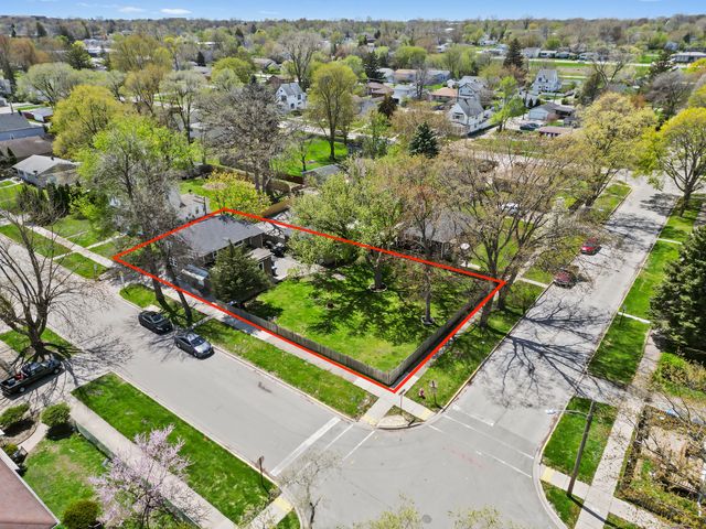 2002 Grove Avenue, North Chicago, IL 60064