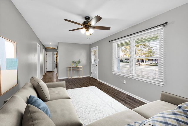 1018 Riverside Drive, Harrodsburg, KY 40330