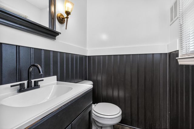 1018 Riverside Drive, Harrodsburg, KY 40330