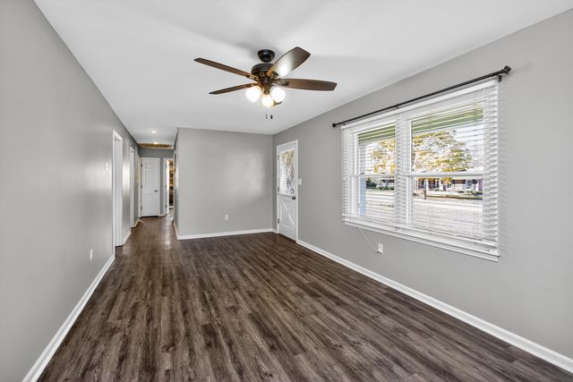 1018 Riverside Drive, Harrodsburg, KY 40330