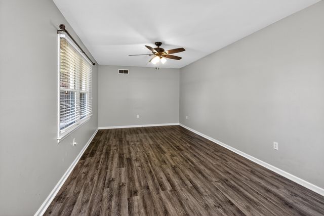 1018 Riverside Drive, Harrodsburg, KY 40330