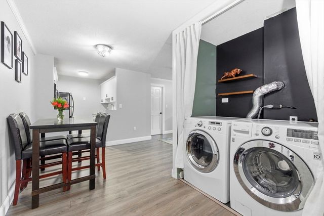61 Wright St 102, Stoneham, MA 02180