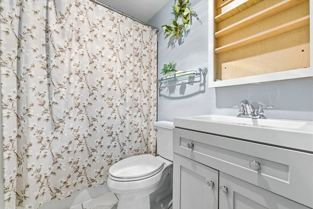 61 Wright St 102, Stoneham, MA 02180