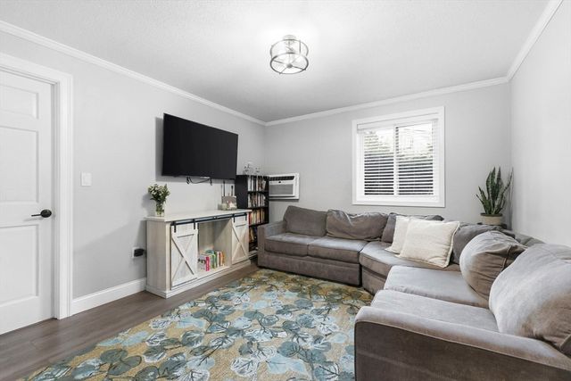 61 Wright St 102, Stoneham, MA 02180