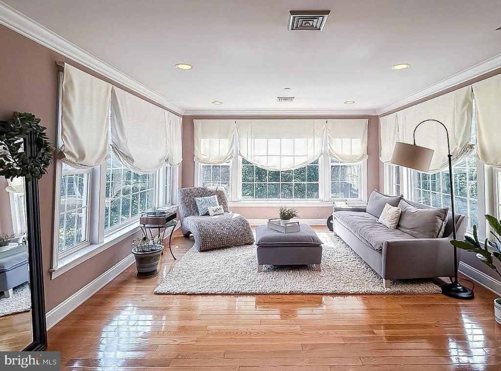 400 BAILEYS RUN LN, Springfield, PA 19064