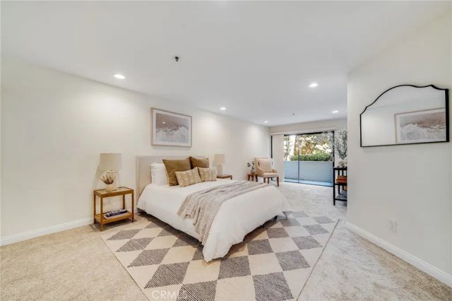 280 Cagney 103, Newport Beach, CA 92663