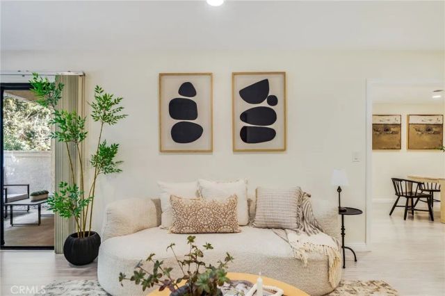 280 Cagney 103, Newport Beach, CA 92663