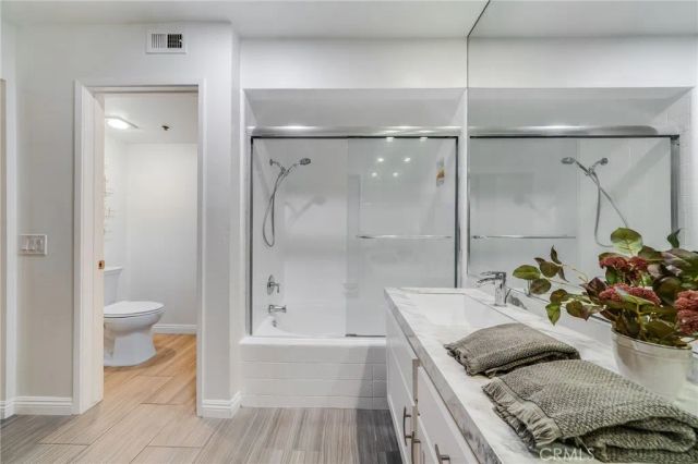 280 Cagney 103, Newport Beach, CA 92663