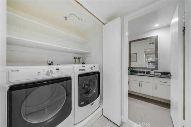 280 Cagney 103, Newport Beach, CA 92663
