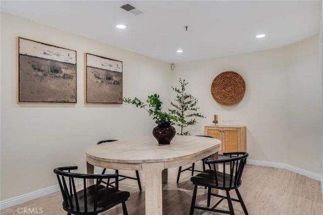 280 Cagney 103, Newport Beach, CA 92663