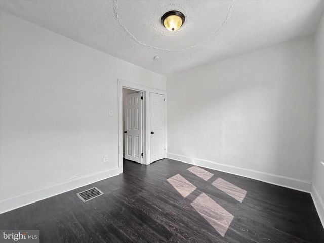 916 MAY ST, Harrisburg, PA 17103