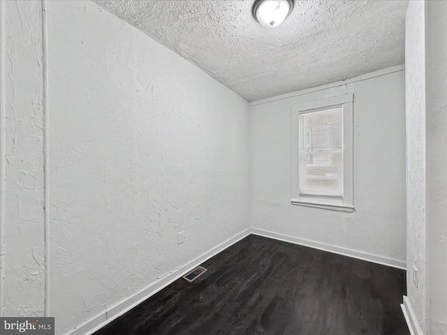 916 MAY ST, Harrisburg, PA 17103