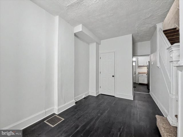 916 MAY ST, Harrisburg, PA 17103