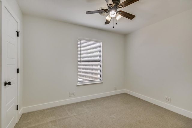556 E 19th ST, Georgetown, TX 78626