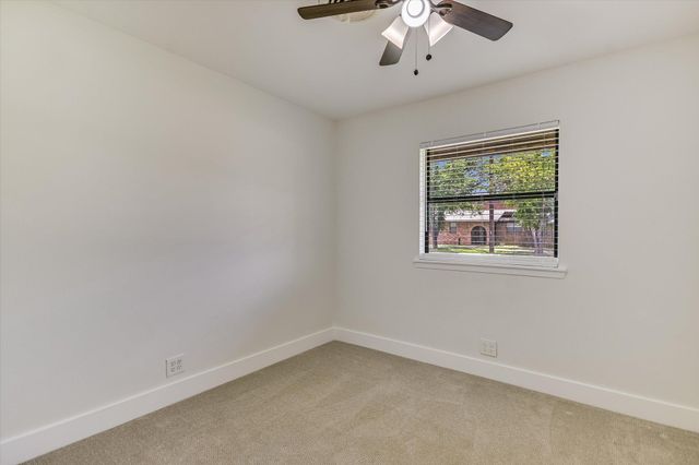556 E 19th ST, Georgetown, TX 78626