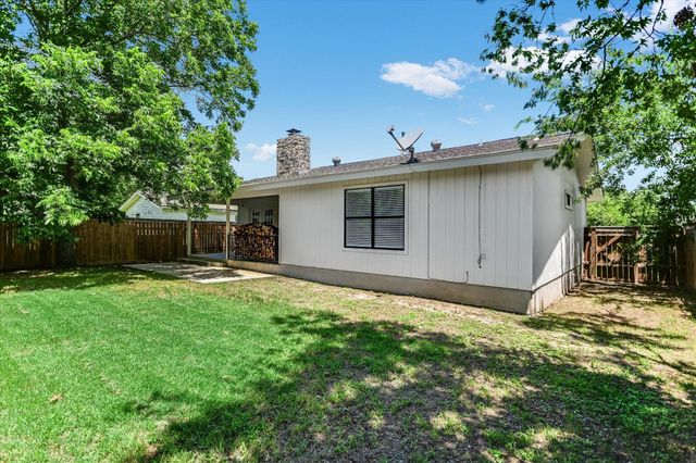 556 E 19th ST, Georgetown, TX 78626