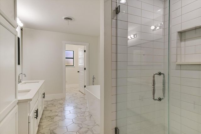 556 E 19th ST, Georgetown, TX 78626