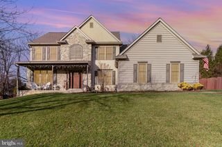 123 GLEBE LN, Lancaster, PA 17602